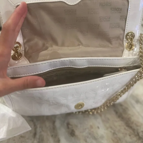 Michael Kors patent Jet Set multi-way shoulder bag perforated - Picture 5 of 7